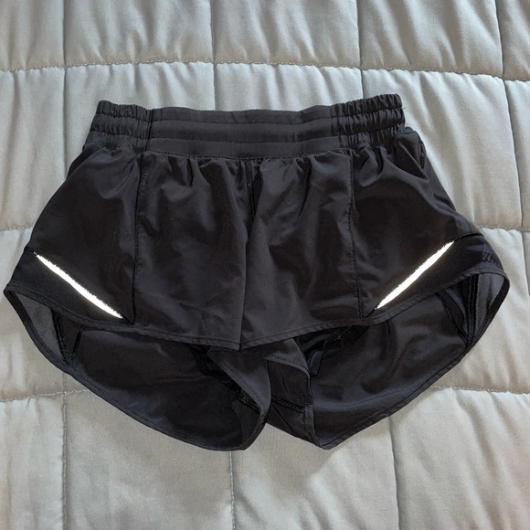 Lululemon short shorts - Picture 1 of 3